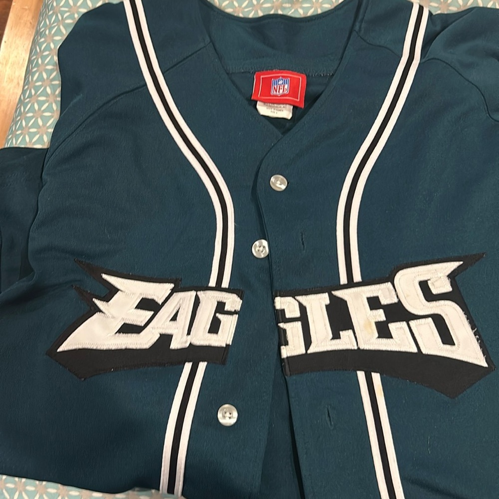 Button down style Philadelphia Eagles